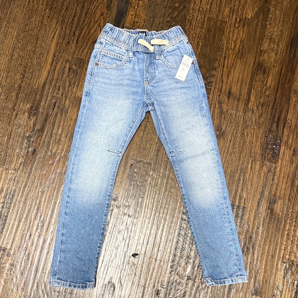 Gap Kids Stretch Boys Jeans NWT size 6/7